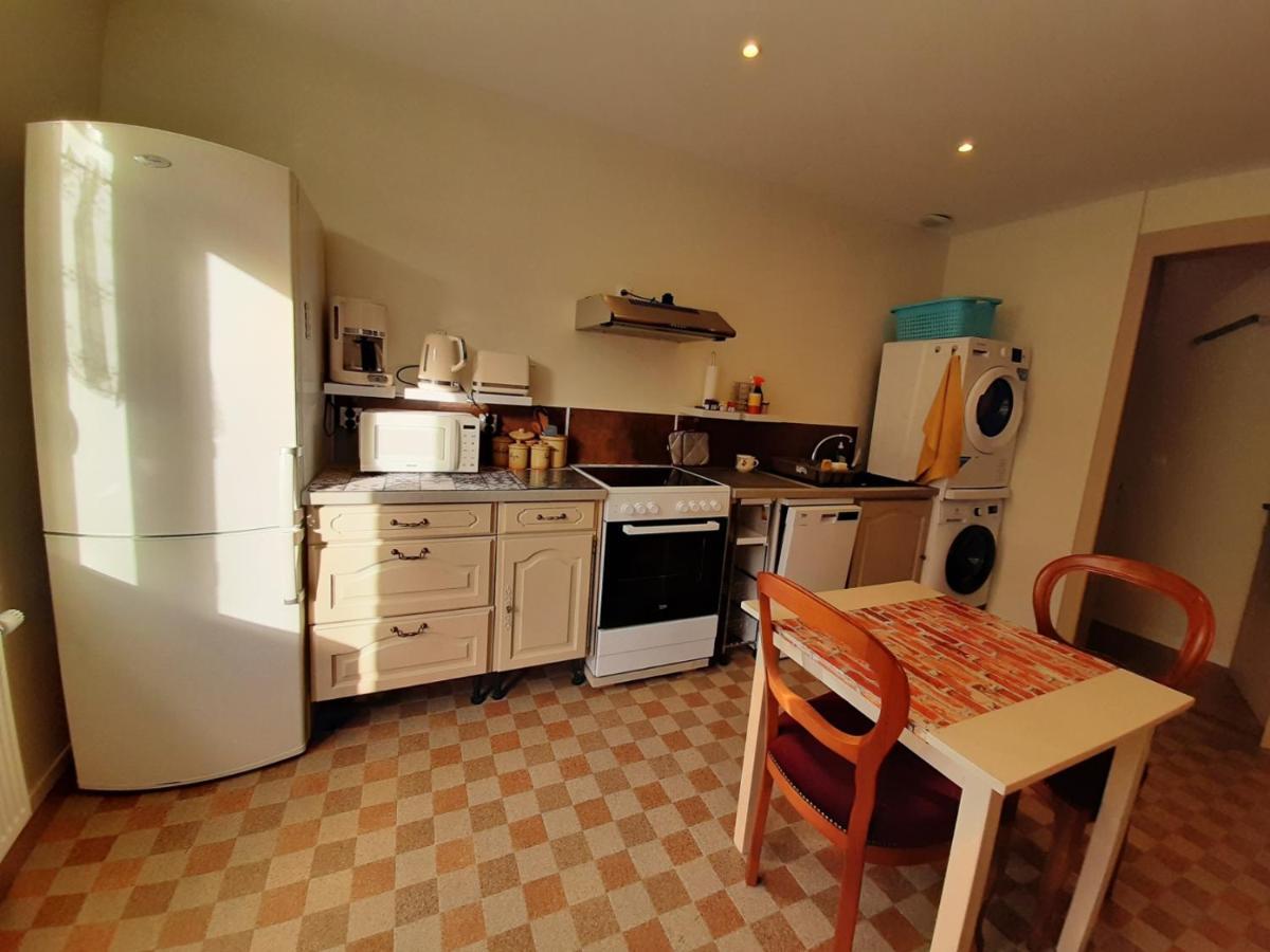 Le Plain Pied Sur Place Le Mêle-sur-Sarthe Dış mekan fotoğraf