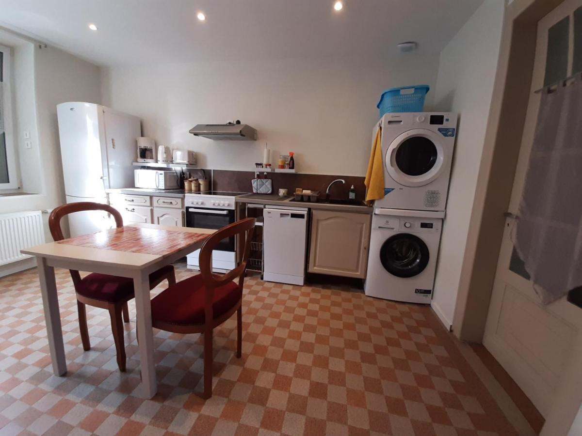 Le Plain Pied Sur Place Le Mêle-sur-Sarthe Dış mekan fotoğraf