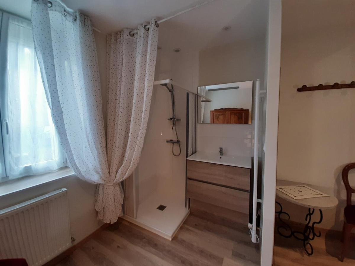 Le Plain Pied Sur Place Le Mêle-sur-Sarthe Dış mekan fotoğraf